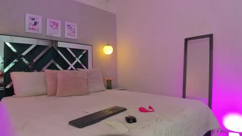 Snapshot of meelody7 chatting on February 3, 2026, 11:48 am Melody online show from February 3, 2026, 11:48 am