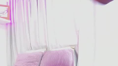 Snapshot of meelody7 chatting on February 16, 2026, 3:35 am Melody online show from February 16, 2026, 3:35 am