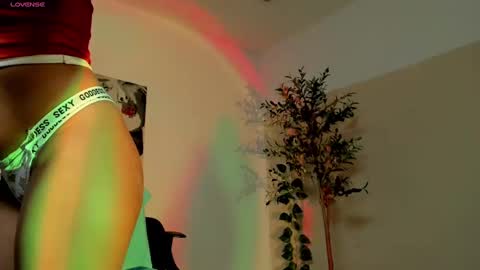 megaan_fooxxx online show from September 12, 2025, 2:06 pm