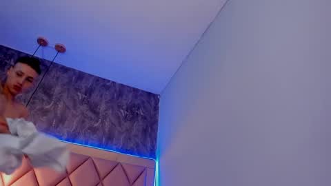 M E G A N online show from February 12, 2025, 10:48 pm