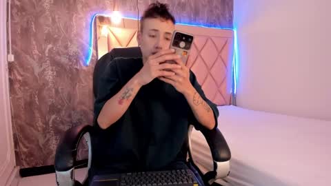 M E G A N online show from February 26, 2025, 7:05 pm