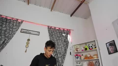 M E G A N online show from September 16, 2025, 9:05 pm