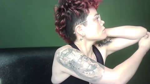 Megan and sophi online show from December 1, 2024, 4:29 pm