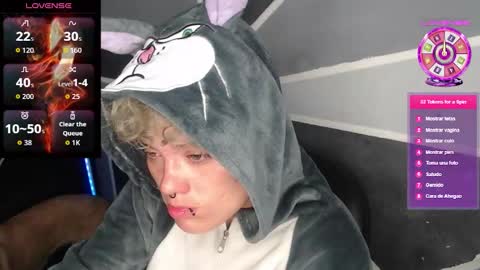 Megan and sophi online show from January 17, 2026, 5:01 am