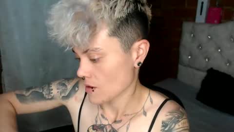 Megan and sophi online show from June 11, 2026, 1:16 am