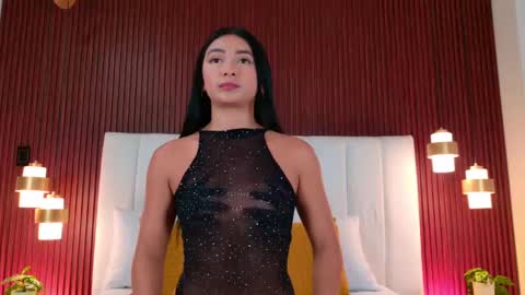 Snapshot of megan_cruzgb chatting on October 7, 2025, 12:35 pm Carolina Paez online show from October 7, 2025, 12:35 pm