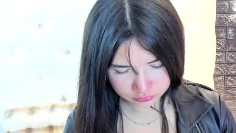     online show from February 12, 2025, 11:29 am