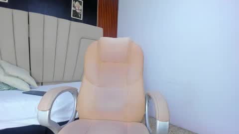 Snapshot of megan_hally chatting on December 22, 2025, 3:14 am Megan online show from December 22, 2025, 3:14 am