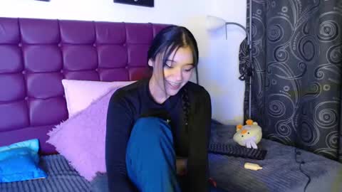 Snapshot of megan_lr chatting on February 14, 2025, 2:39 am Valentina online show from February 14, 2025, 2:39 am