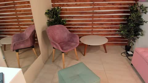 megan_raiin online show from January 17, 2025, 8:34 am