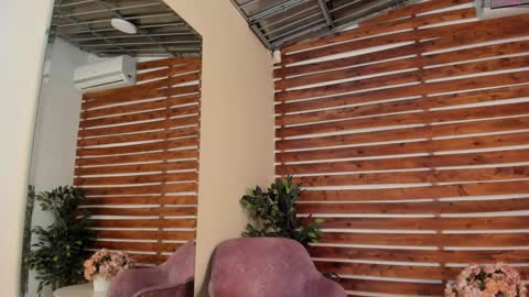 megan_raiin online show from February 6, 2025, 7:13 am