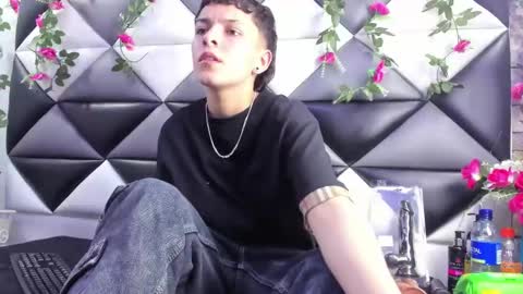 megan_thompsonn_ online show from October 29, 2025, 2:25 am