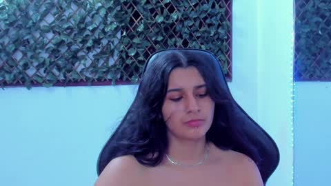 megan white 01  online show from January 13, 2025, 2:18 am