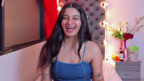 megan white 01  online show from January 15, 2025, 4:25 am