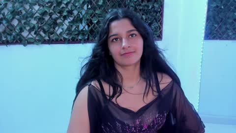 megan white 01  online show from January 16, 2025, 10:55 pm