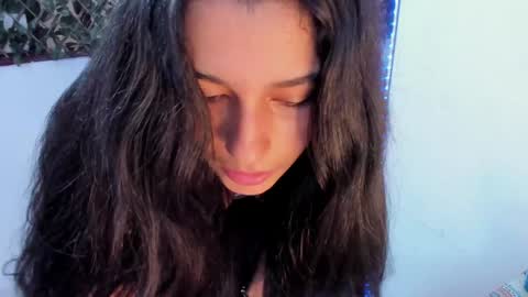 megan white 01  online show from January 21, 2025, 9:36 pm