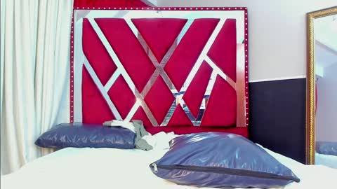 megan white 01  online show from January 25, 2025, 9:47 am