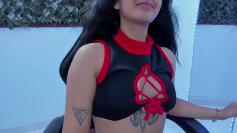 megan white 01  online show from January 29, 2025, 7:15 am