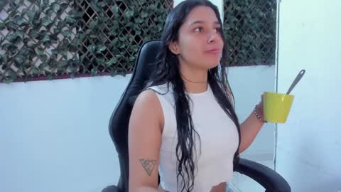 megan white 01  online show from February 3, 2025, 2:58 am