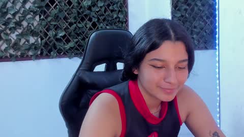 megan white 01  online show from February 4, 2025, 5:21 am