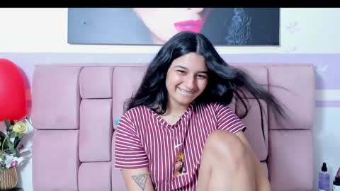 megan white 01  online show from February 7, 2025, 7:29 am