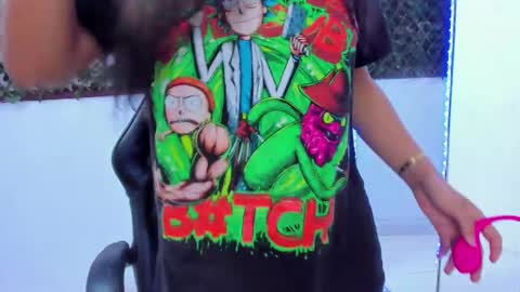 megan white 01  online show from February 15, 2025, 10:11 am