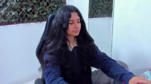 megan white 01  online show from February 18, 2025, 3:21 am