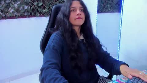 megan white 01  online show from February 18, 2025, 6:26 am