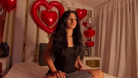 megan white 01  online show from February 19, 2025, 4:12 am