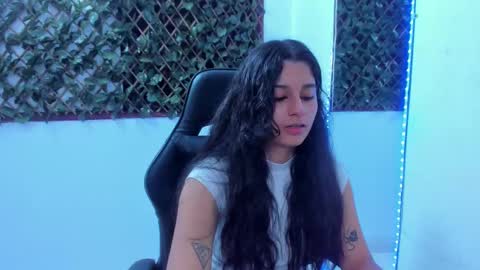 megan white 01  online show from February 27, 2025, 4:20 am