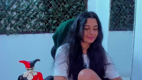 megan white 01  online show from February 28, 2025, 3:48 am