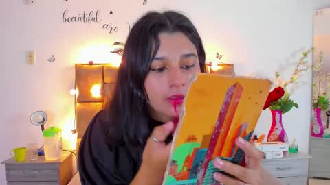 megan white 01  online show from September 10, 2025, 9:26 pm