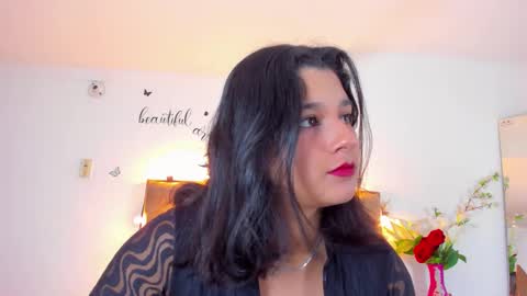 megan white 01  online show from September 16, 2025, 8:54 pm