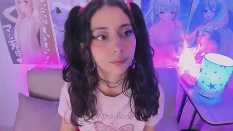 Snapshot of megan_yagami chatting on December 19, 2024, 7:40 am Megan  online show from December 19, 2024, 7:40 am