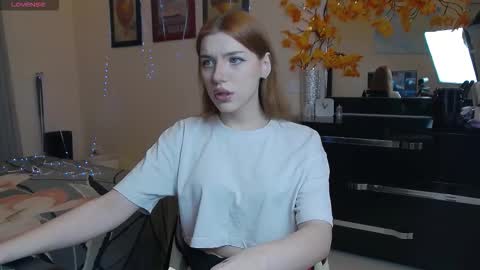 megancat333 online show from December 14, 2025, 8:13 pm