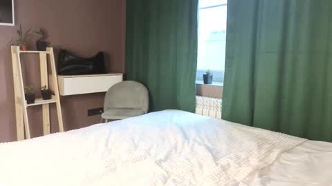 Michelle online show from October 25, 2025, 5:15 am