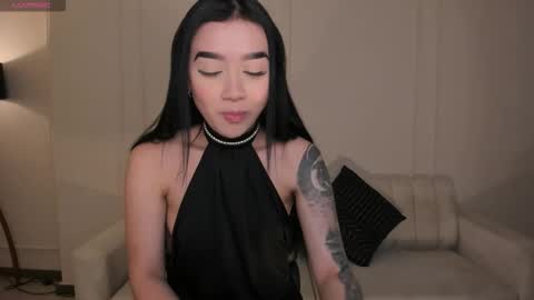 Megan Cross online show from November 14, 2025, 4:00 am