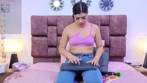 MeganM online show from February 2, 2026, 12:04 pm