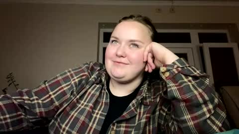 Snapshot of meganmouriss chatting on December 1, 2025, 10:59 pm Megan online show from December 1, 2025, 10:59 pm