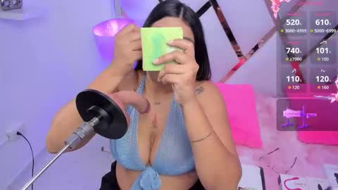 Megan  online show from November 14, 2025, 4:00 am