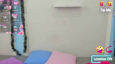 Snapshot of meganqueen2 chatting on December 27, 2024, 4:43 pm Megan Queen online show from December 27, 2024, 4:43 pm