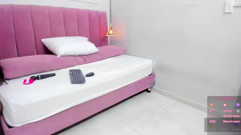 Megan  online show from November 25, 2025, 7:36 pm