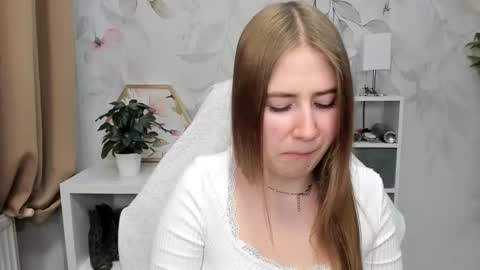 Megan online show from October 23, 2025, 5:51 am