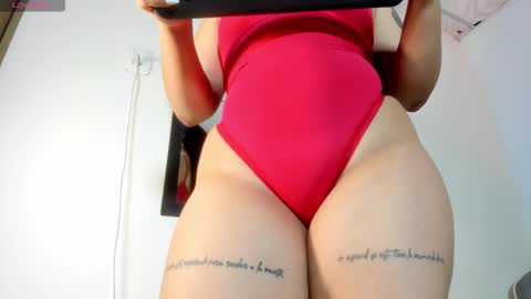 Snapshot of megganevans chatting on October 23, 2025, 9:13 pm   online show from October 23, 2025, 9:13 pm