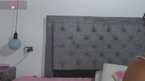 Meghan  online show from November 18, 2025, 9:52 pm