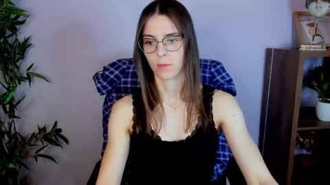 Megi online show from March 8, 2025, 7:27 am