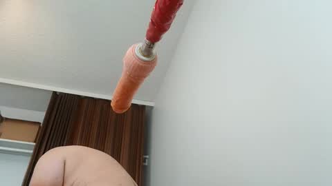 meheriuk68 online show from September 28, 2025, 5:29 pm