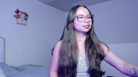 Mei online show from March 25, 2026, 11:22 pm