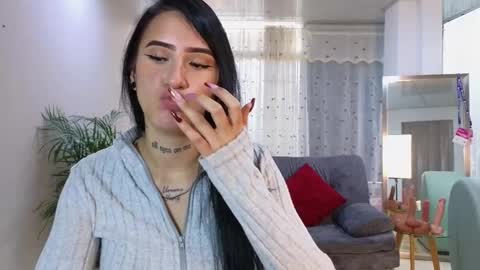 Mei online show from March 5, 2025, 7:17 pm