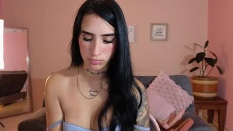 Mei online show from September 13, 2025, 11:54 am